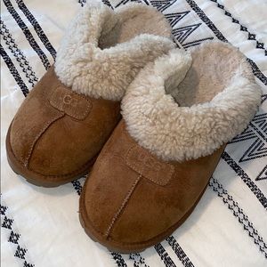 UGG Slippers ✨